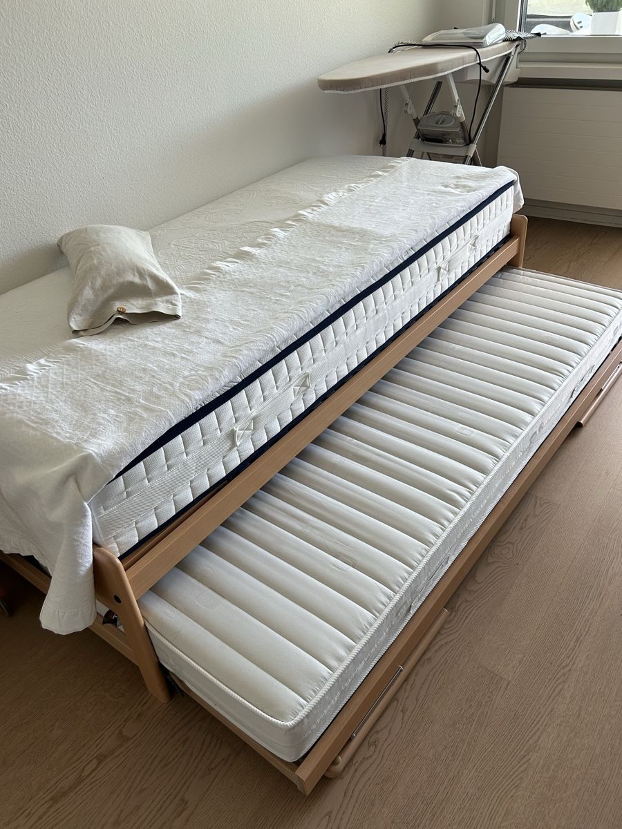 Letti: Ausziehbett – Usato da Stansstad venduto da weg_s6fk