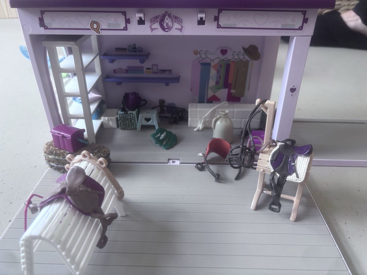 Casette per bambini: Schleich Salon / Horseclub – Usato da Zürich venduto da Peonie