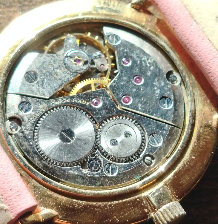 Montre femme Ceres Genève or 18k, état acceptable (Gebraucht) in ...
