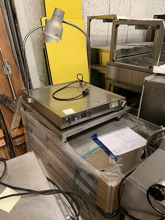 Appareils de cuisine: Div Gastrogeräte Mikrowelle Backofen tellerwärmer ect. – D'occasion à Burgdorf par dkwhummel 1