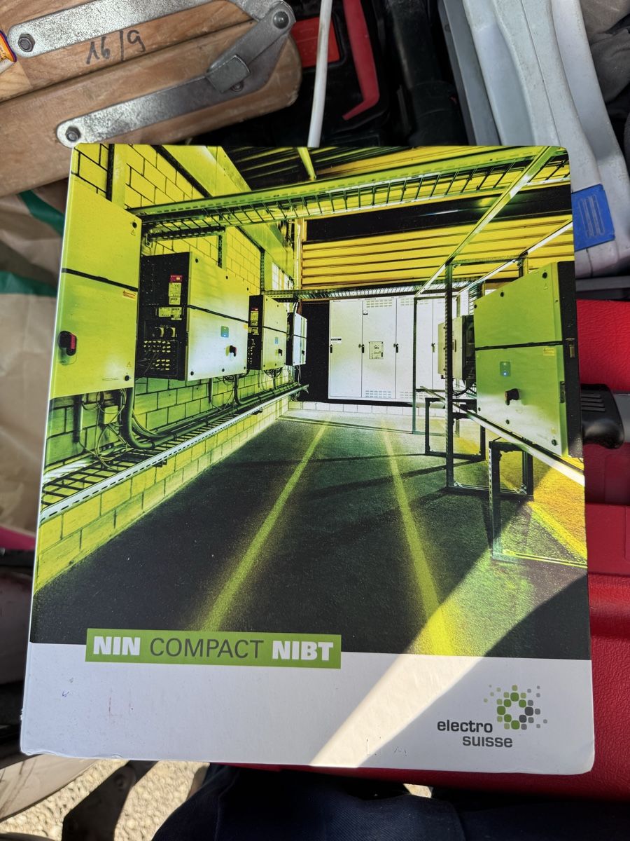 Bücher: NIN Compact 2025 – Gebraucht aus Oberdorf SO von liam_ccc