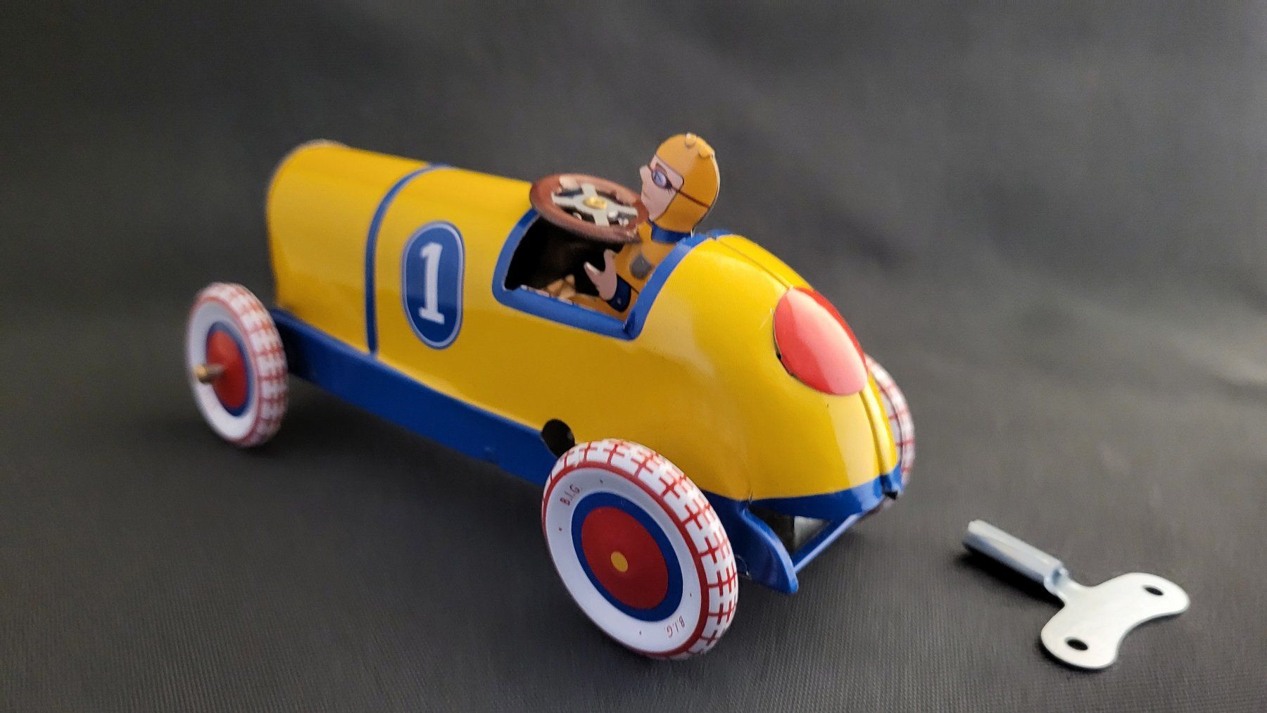 Spielzeuge: Race Car ST. JOHN – Neu und originalverpackt aus Basel von spinne02 3