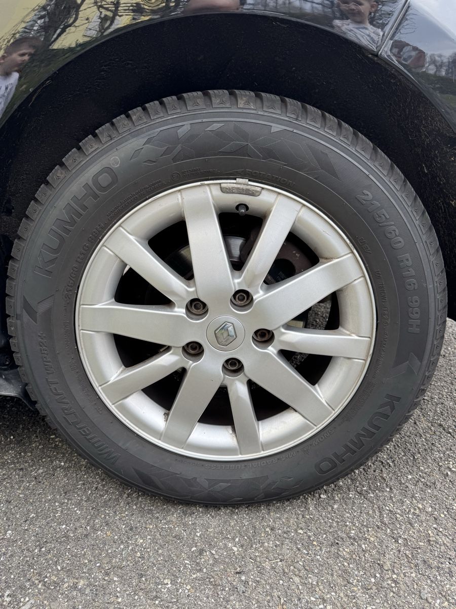Renault Automobili: Renault Grand Scenic – Usato da Umiken venduto da Sen_x2tw 3