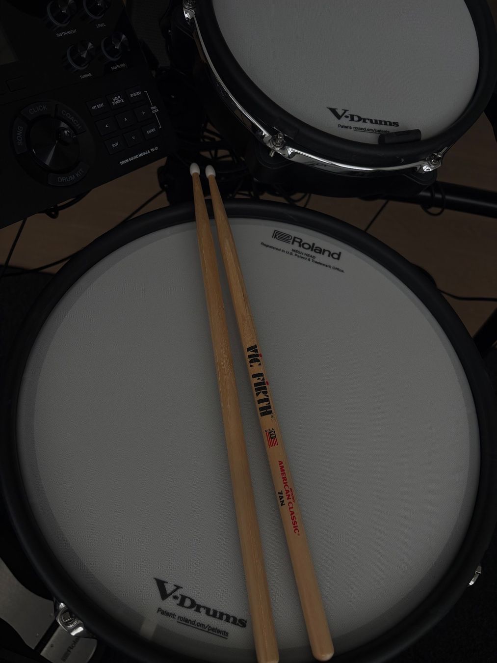Roland Strumenti musicali: Roland TD-27KV E-Drum Kit – Nuovo (secondo la descrizione) da Nürensdorf venduto da roeschger6 9