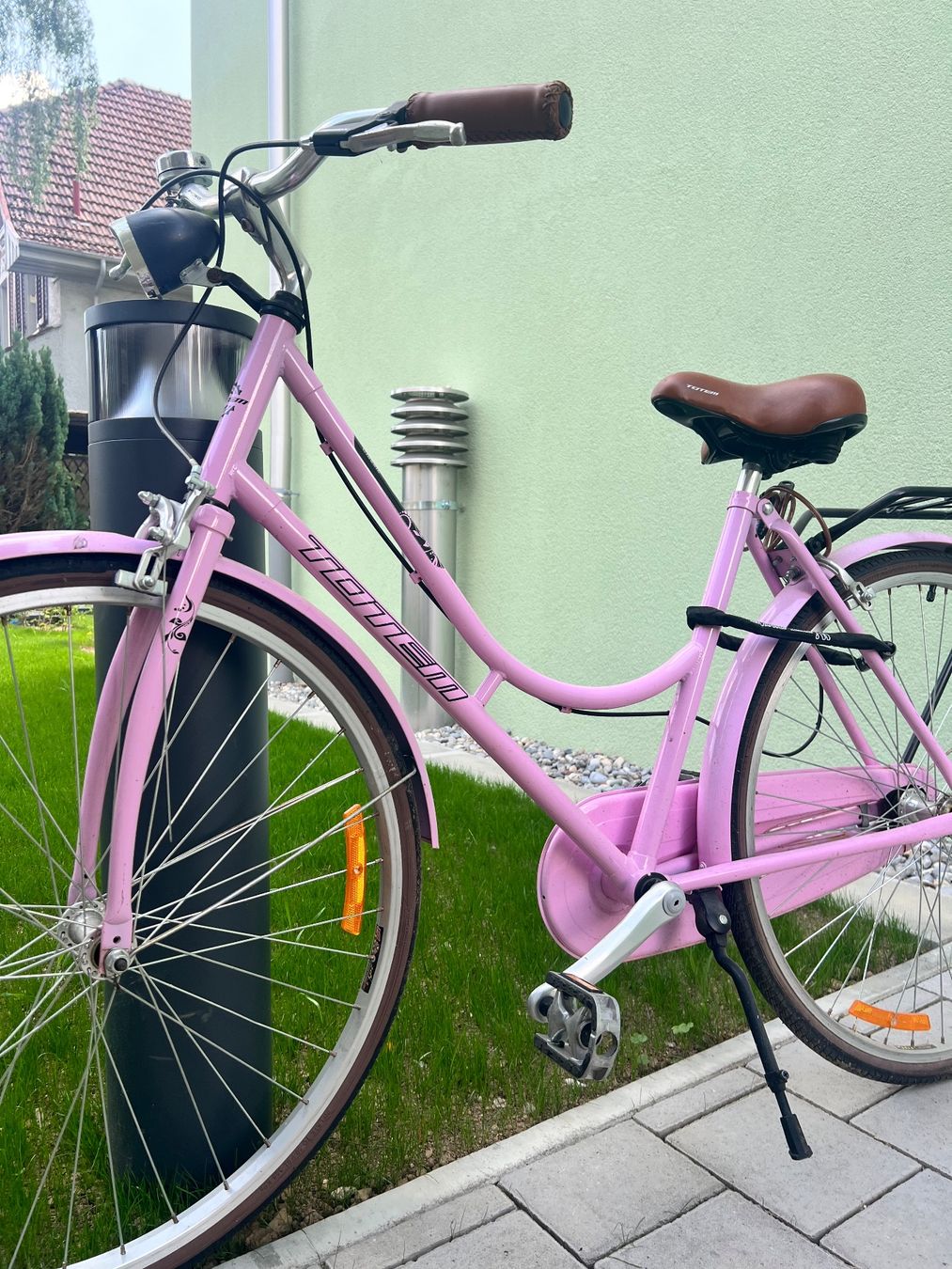 Velos: Pinkes Damenfahrrad – Gebraucht aus Winterthur von luens00 1