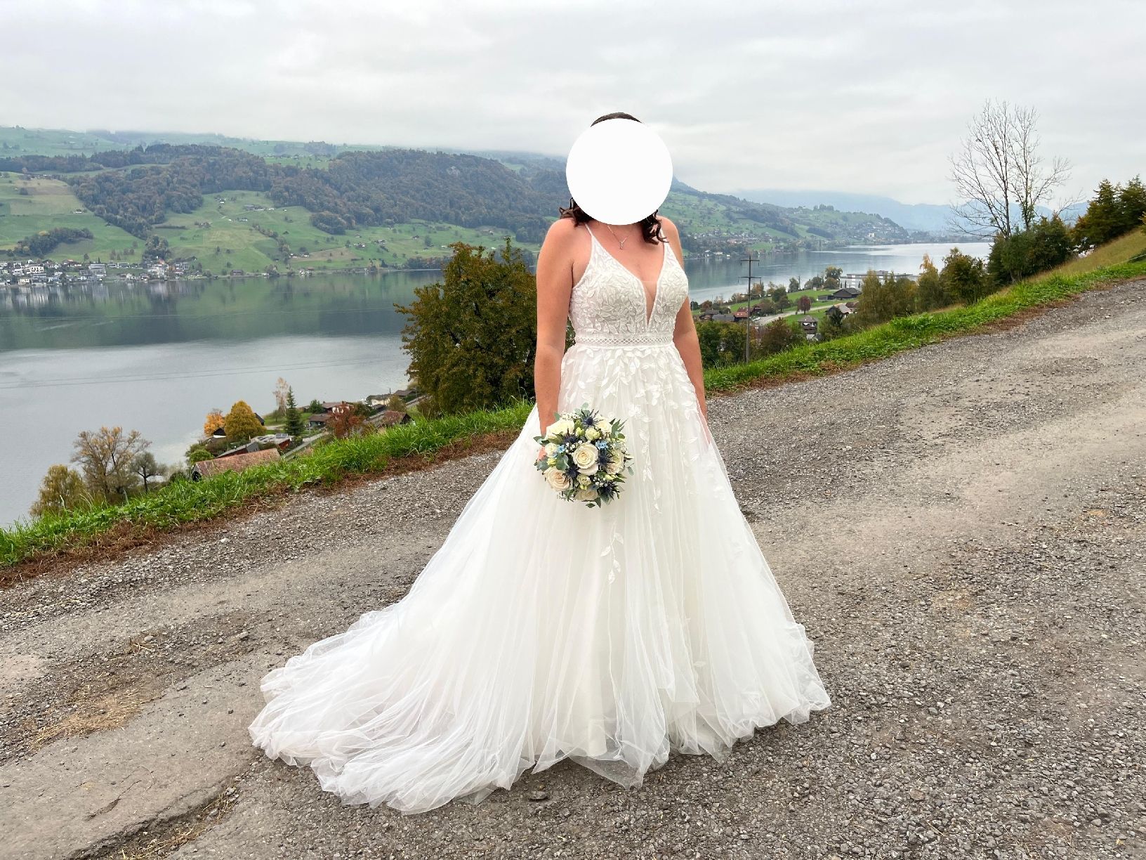 Vestiti: Brautkleid zu Verkaufen – Nuovo (secondo la descrizione) da Sachseln venduto da sin_byc6