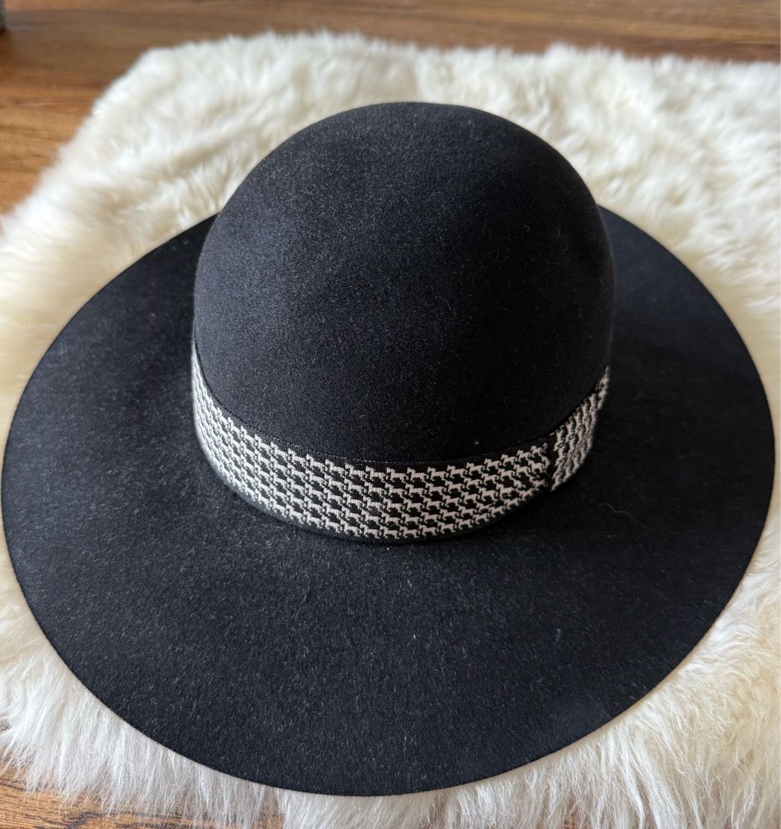 Hermès Copricapi, berretti & cappellini: Hermès Betty Hat – Nuovo (secondo la descrizione) da Zürich venduto da Folgado