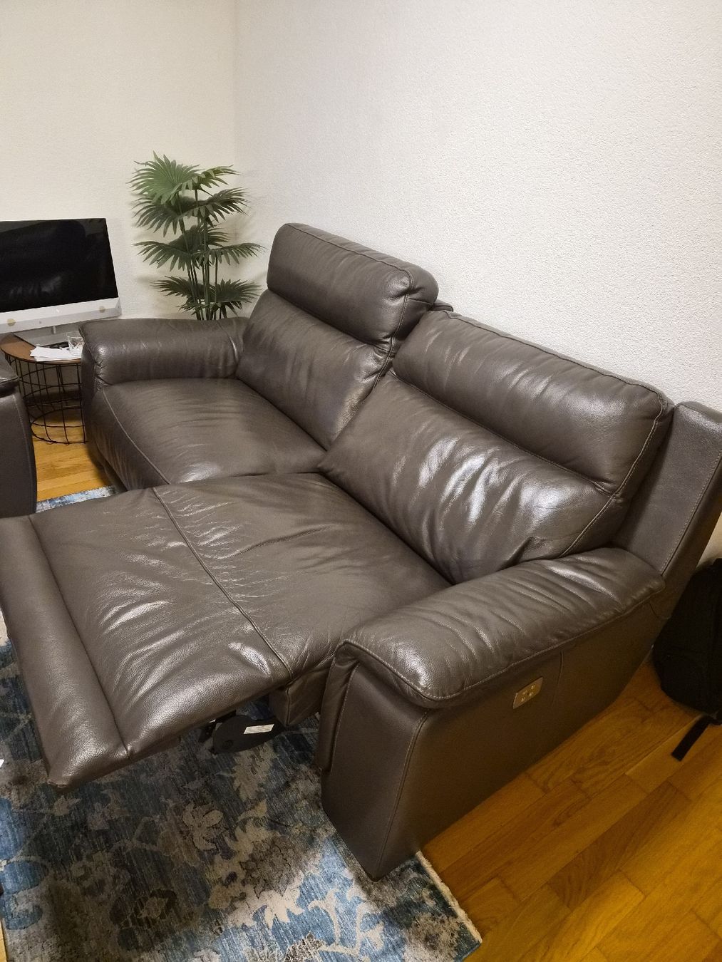 Sofas: Louvre Sofas Echtleder – Gebraucht aus Neuendorf von Sommer.2021 2