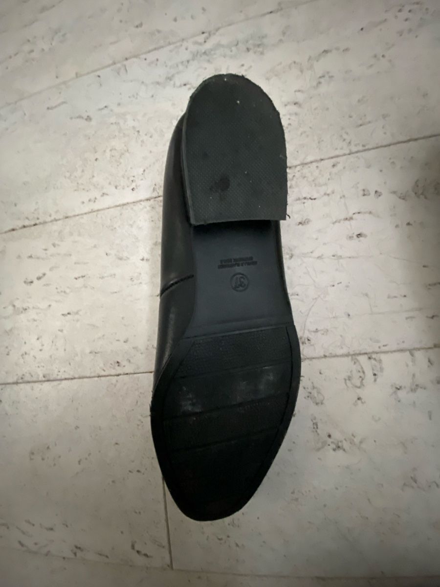 Scarpe da donna: Schwarze  Ballerinas mit Absatz Gr. 37 – Usato da Bellach venduto da Legdance 1