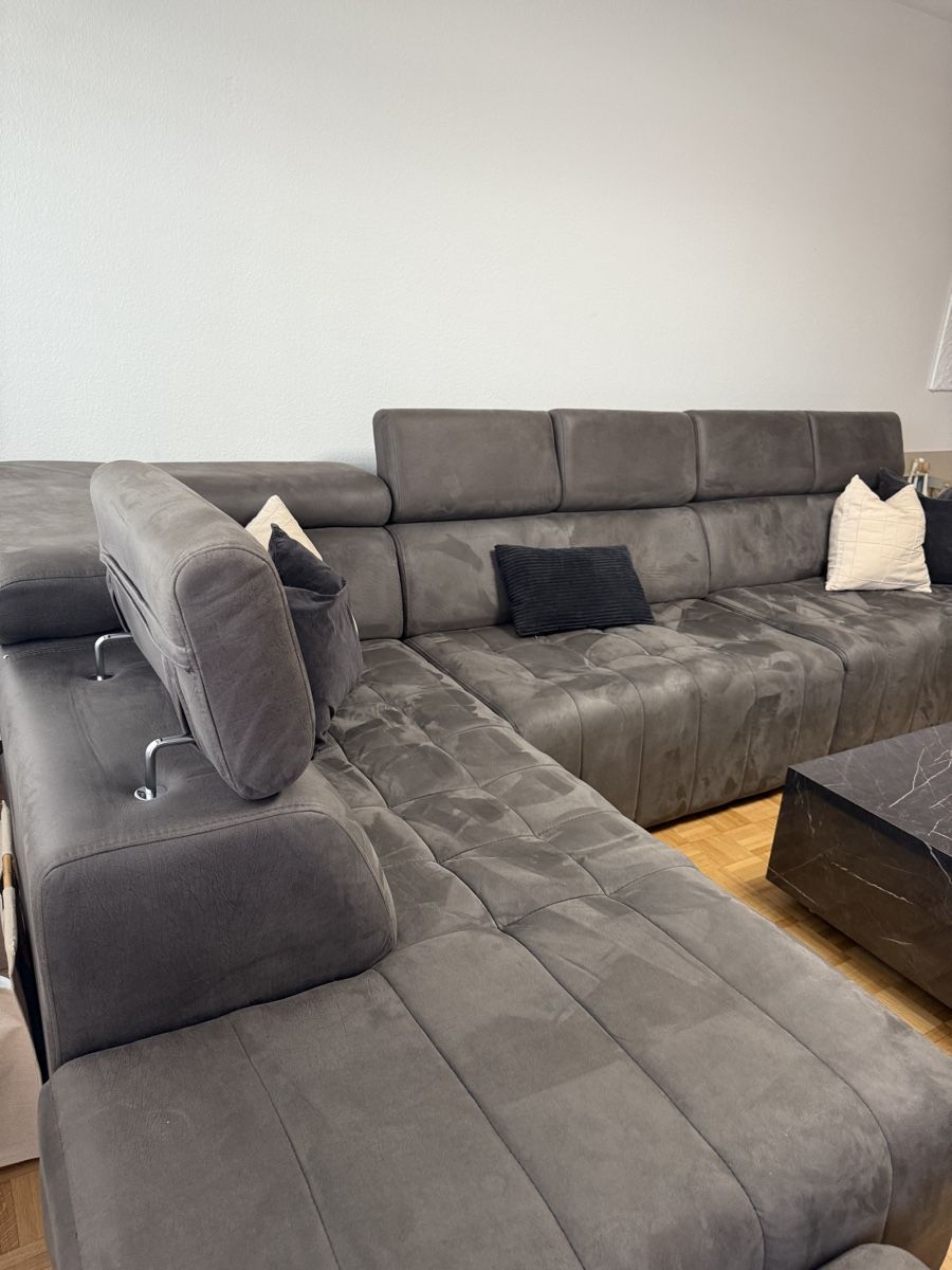 Divani: Ecksofa anthrazit 350x210cm mit Hocker gut erhalten – Usato da Winterthur venduto da fij_f65r 2