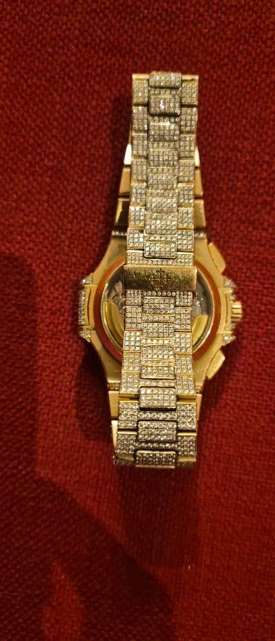Patek Philippe Orologi: Patek Philippe Nautilus – Usato da Luzern venduto da Womeninred 2