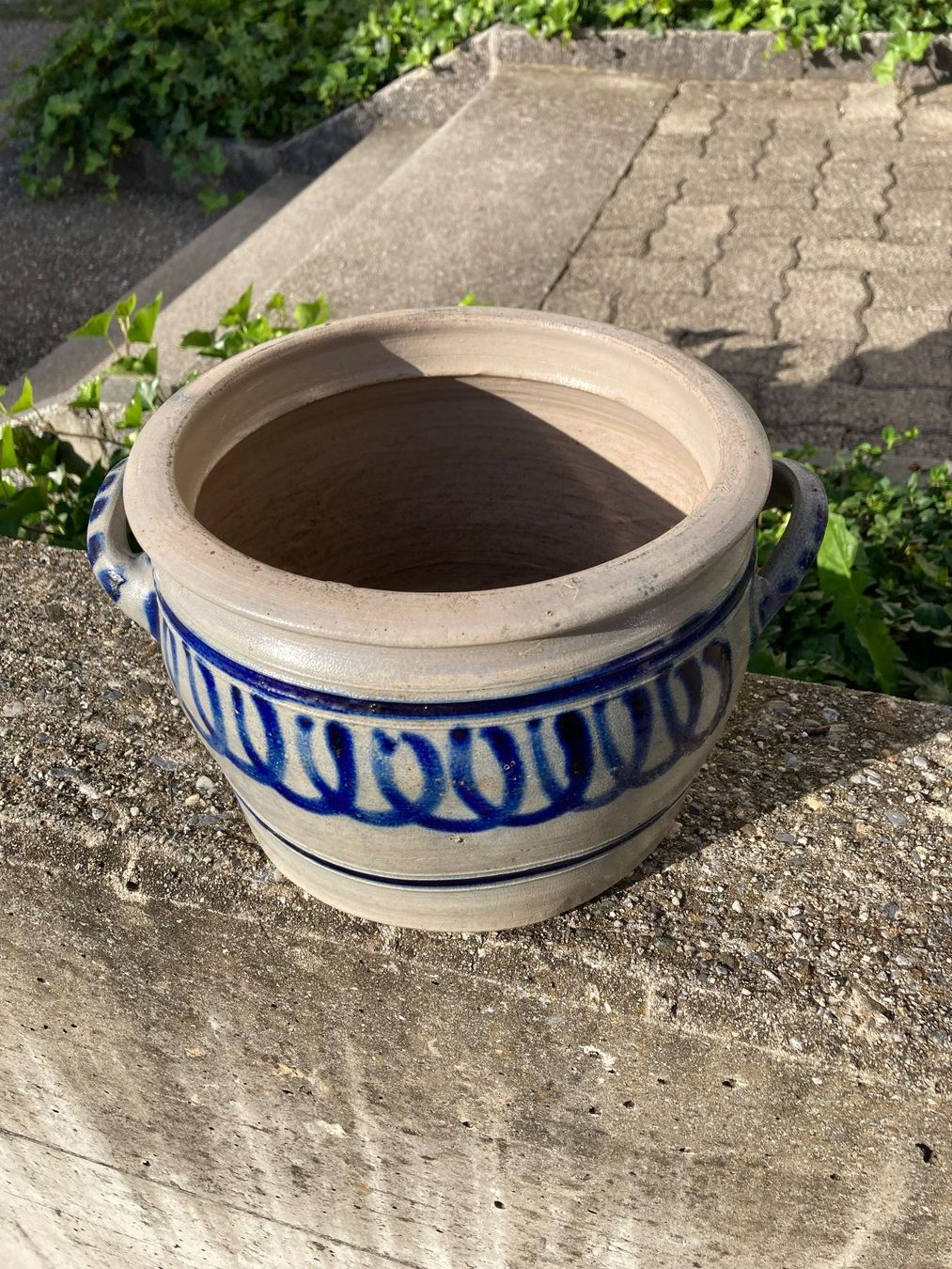 Pentole: Alte Steingut-Töpfe mit blauer Bemalung – Usato da Domat/Ems venduto da Sane66 4