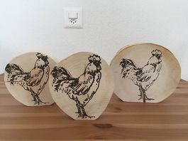 Ostern Dekoration, 3 Birkenholzscheiben mit Hahn-Abbildung