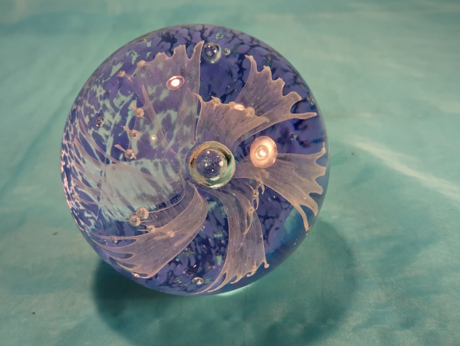Statuette: Glaskugel, blau-weiss – Nuovo (secondo la descrizione) da Bellach venduto da JingleCherry 3