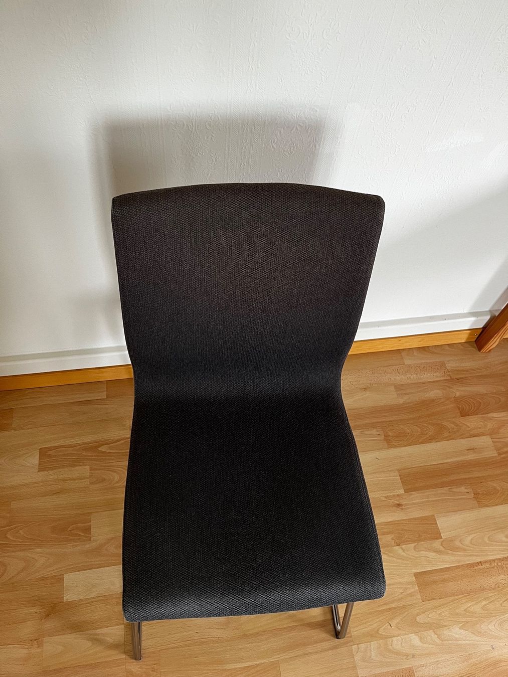 Ikea Sedie: 2 Ikea Volfgang Stühle Anthrazit – Usato da Luzern venduto da Tschuu 3