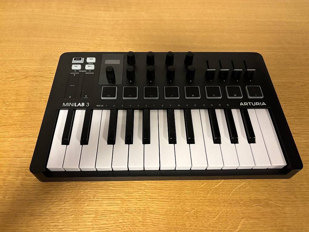 Musikinstrumente: Arturia MiniLab 3 Black – Gebraucht aus Niederbipp von Bonzo_10