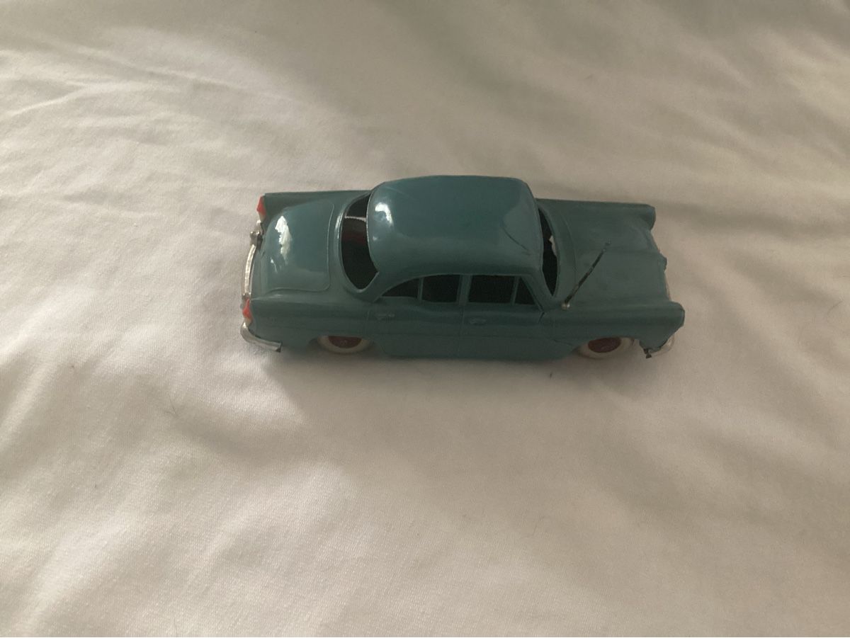 Norev Modellini d'auto: SIMCA  TRIANON NOREV MODEL AUTO  1/43 DEFEKT – Usato da Münchenstein venduto da NoSu98