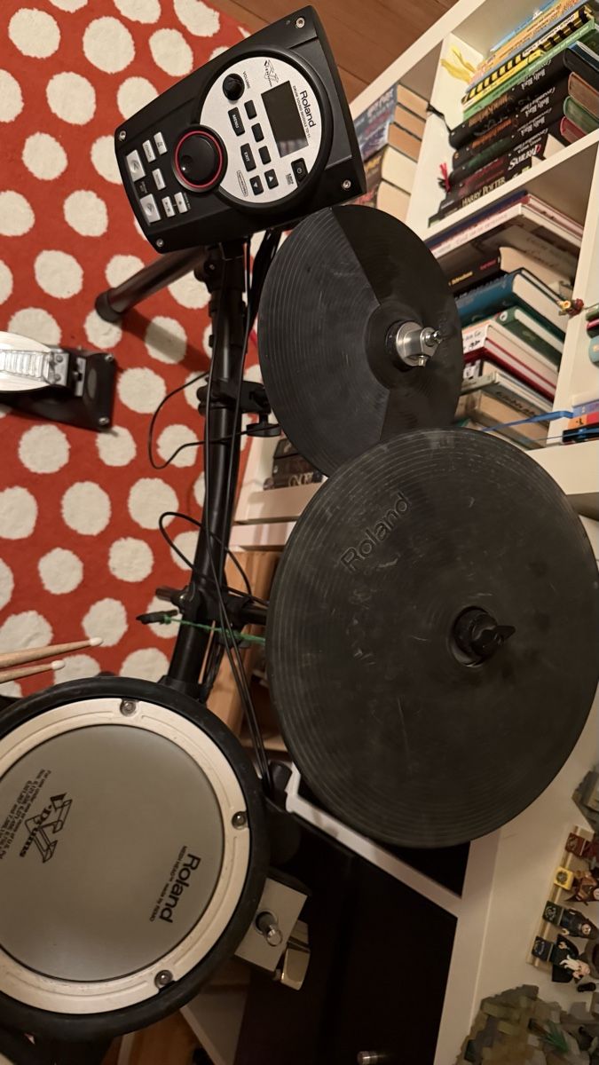Roland Strumenti musicali: Roland TD-11 E-Drum – Usato da Zürich venduto da sockelismer 3