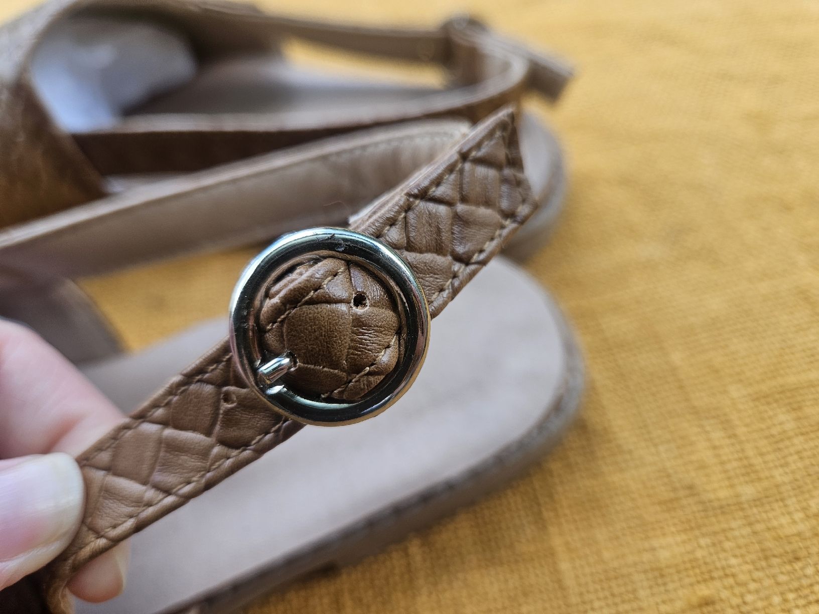 Chaussures femmes: Sandalen beige Gr. 37 – Neuf (Voir description) à Zürich par SarinaE 1