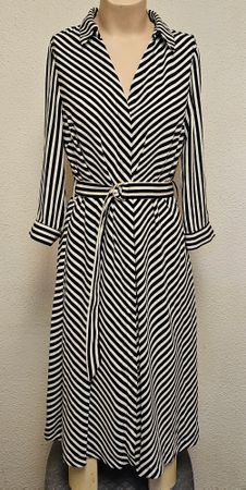 H&M Gestreiftes Midikleid mit Gürtel – Schwarz/Weiß – Gr. 42