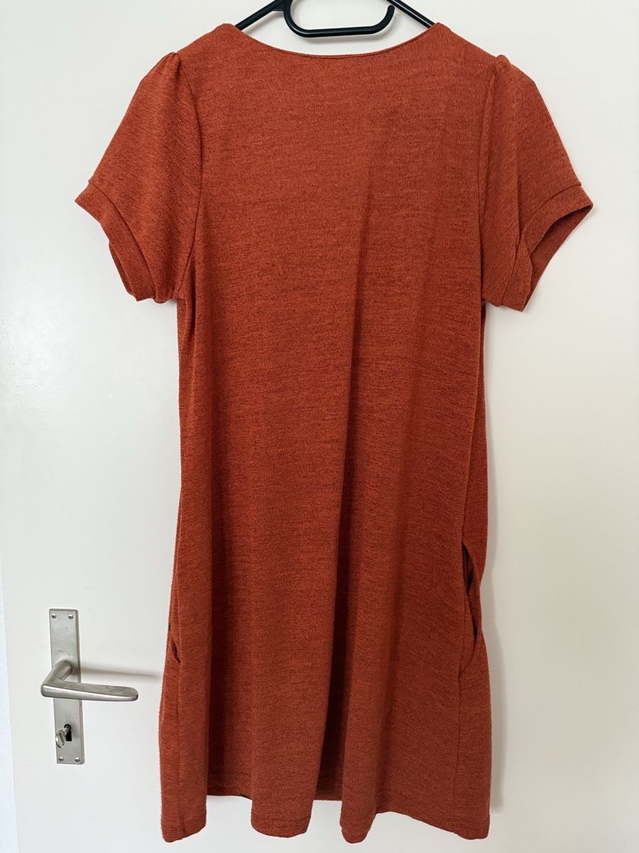 Vestiti: Kleid aus Australien Gr. 10 / M – Usato da Zollikofen venduto da liindaaa 2