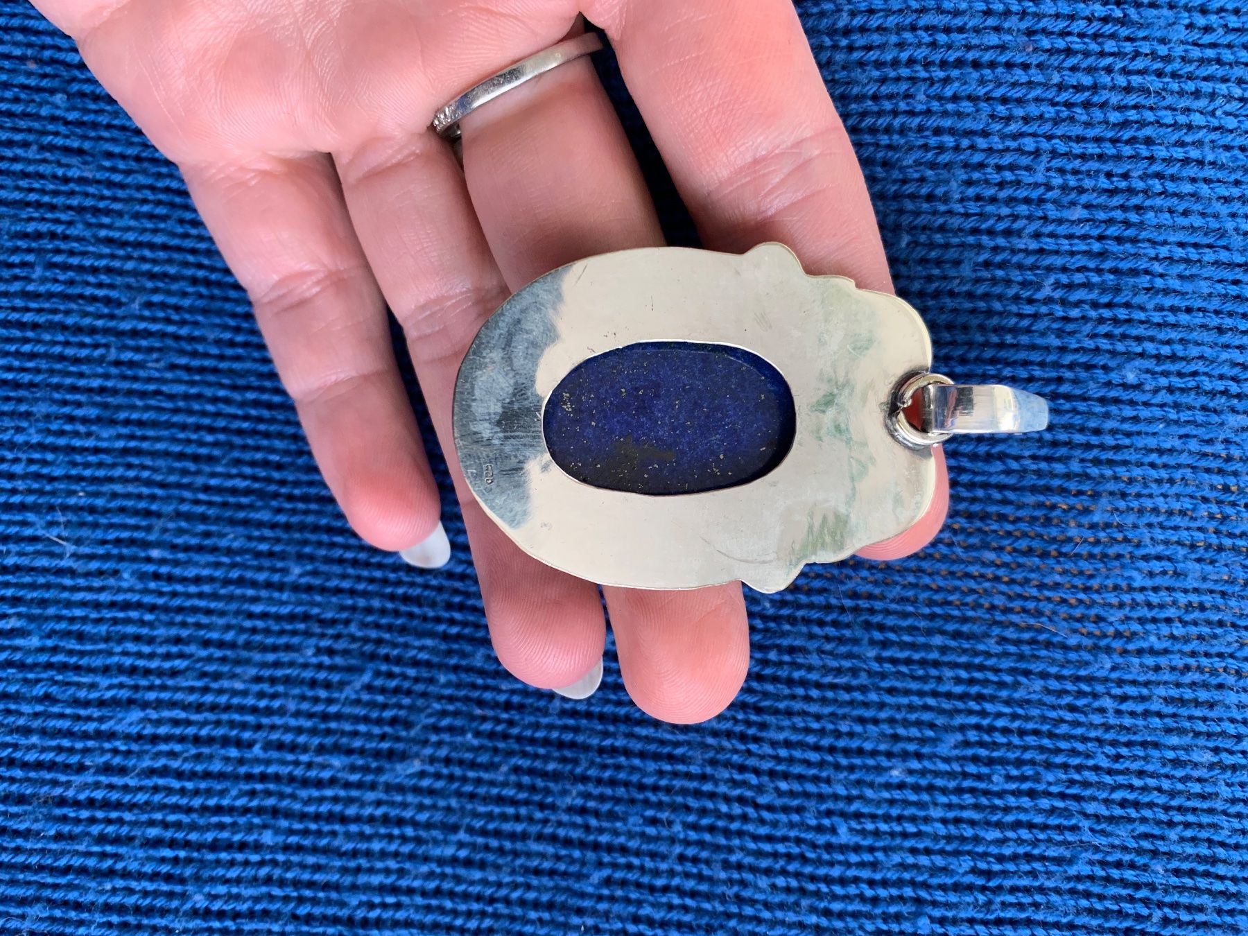 Pendentifs: Grosser Silberanhänger mit Lapislazuli – Neuf (Voir description) à Birsfelden par Exclusivity 3