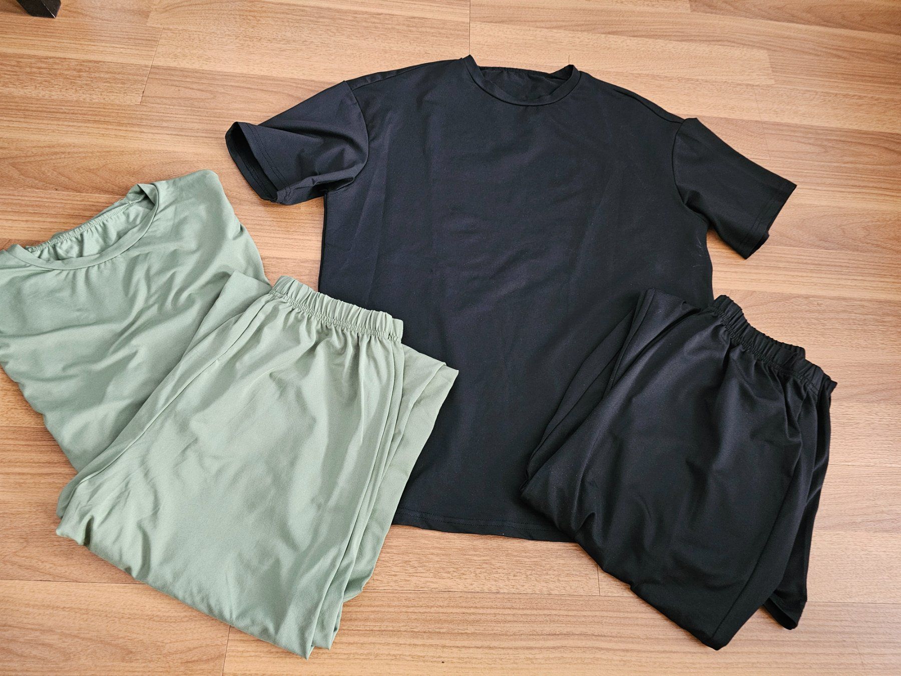 Shein Kleiderpakete: Shein  Outfit Set – Neu (gemäss Beschreibung) aus Basel von NyGrow 3