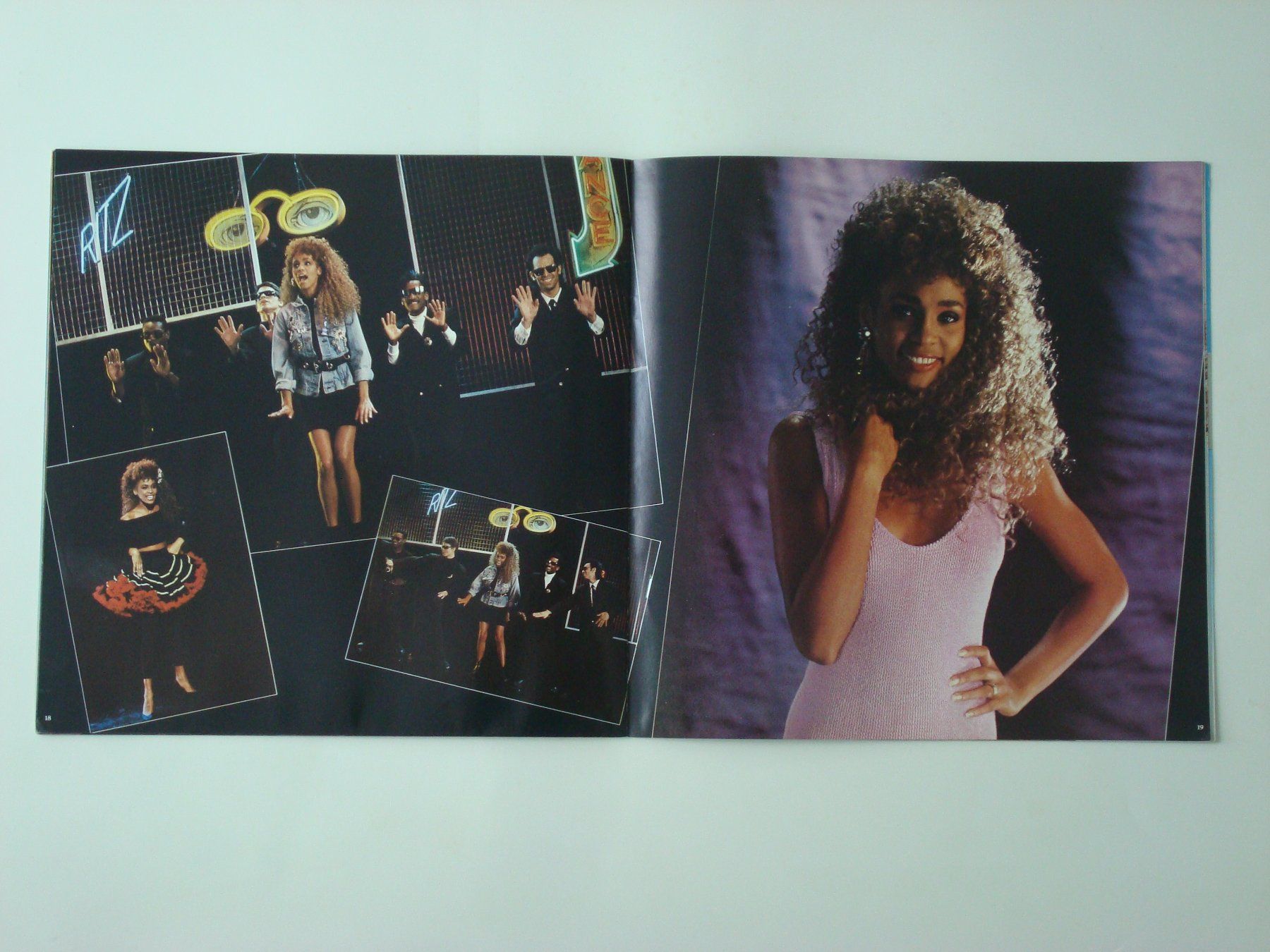 Dokumente: Whitney Houston - 1988 Tour-Programm + Ticket – Gebraucht aus Birmenstorf von Poweroldies 7