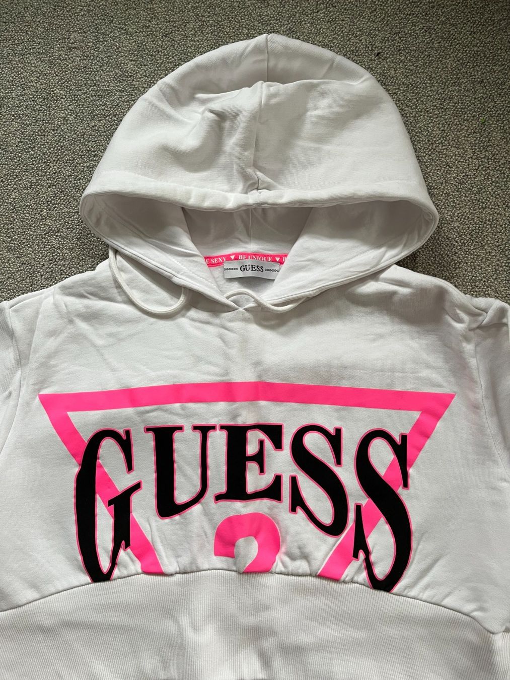 Pulls & Sweat-shirts: Kurze Kapuzenpullover Gr L – Neuf (Voir description) à Rekingen AG par Barmaleus 1