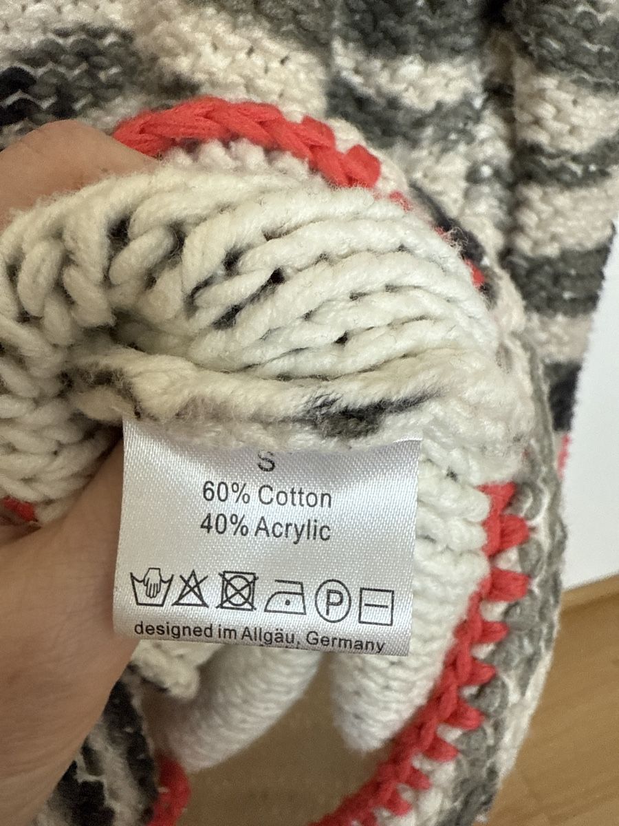 Giacche: Grace Strickjacke Zebra Look Gr. S – Usato da Wädenswil venduto da Salome0712 5