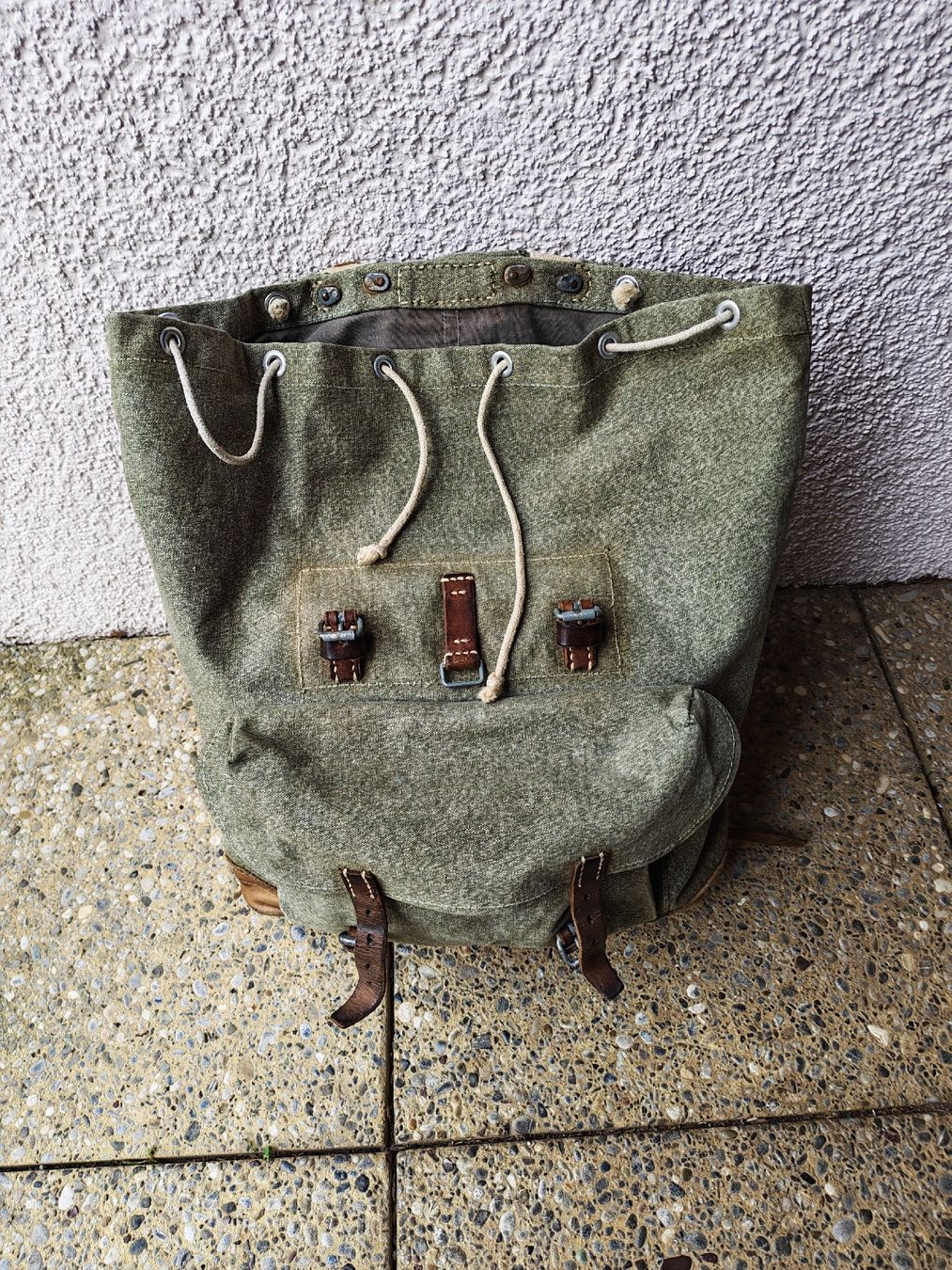 Schweizer Armee Zaini: Militär-Rucksack – Usato da Unterengstringen venduto da JOKER1281 1