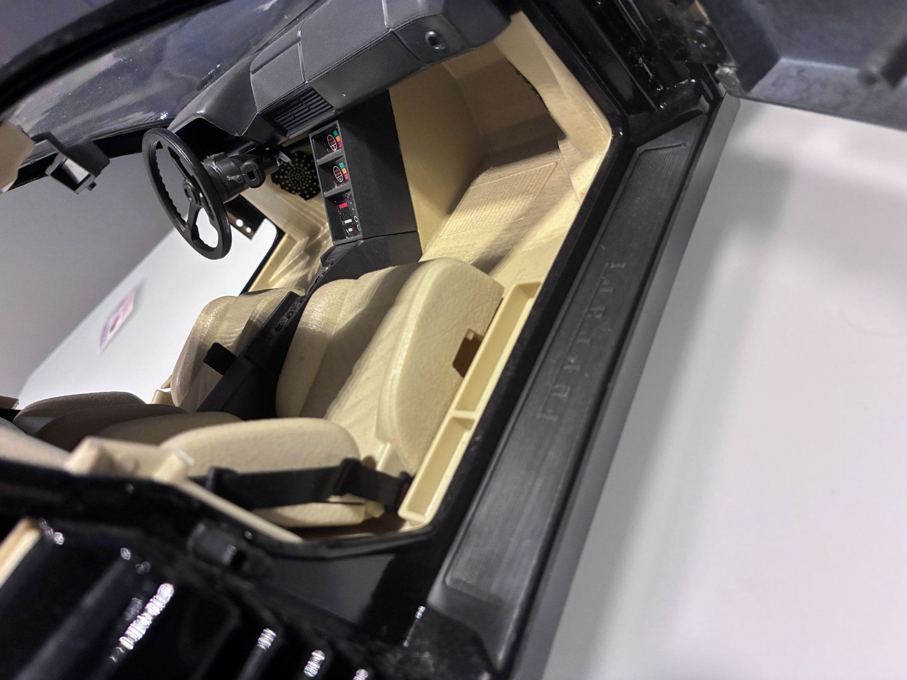 Pocher Kit di modellismo & Modellini statici: Pocher Ferrari F40 1/8 – Usato da Montagnola venduto da ciain67 8