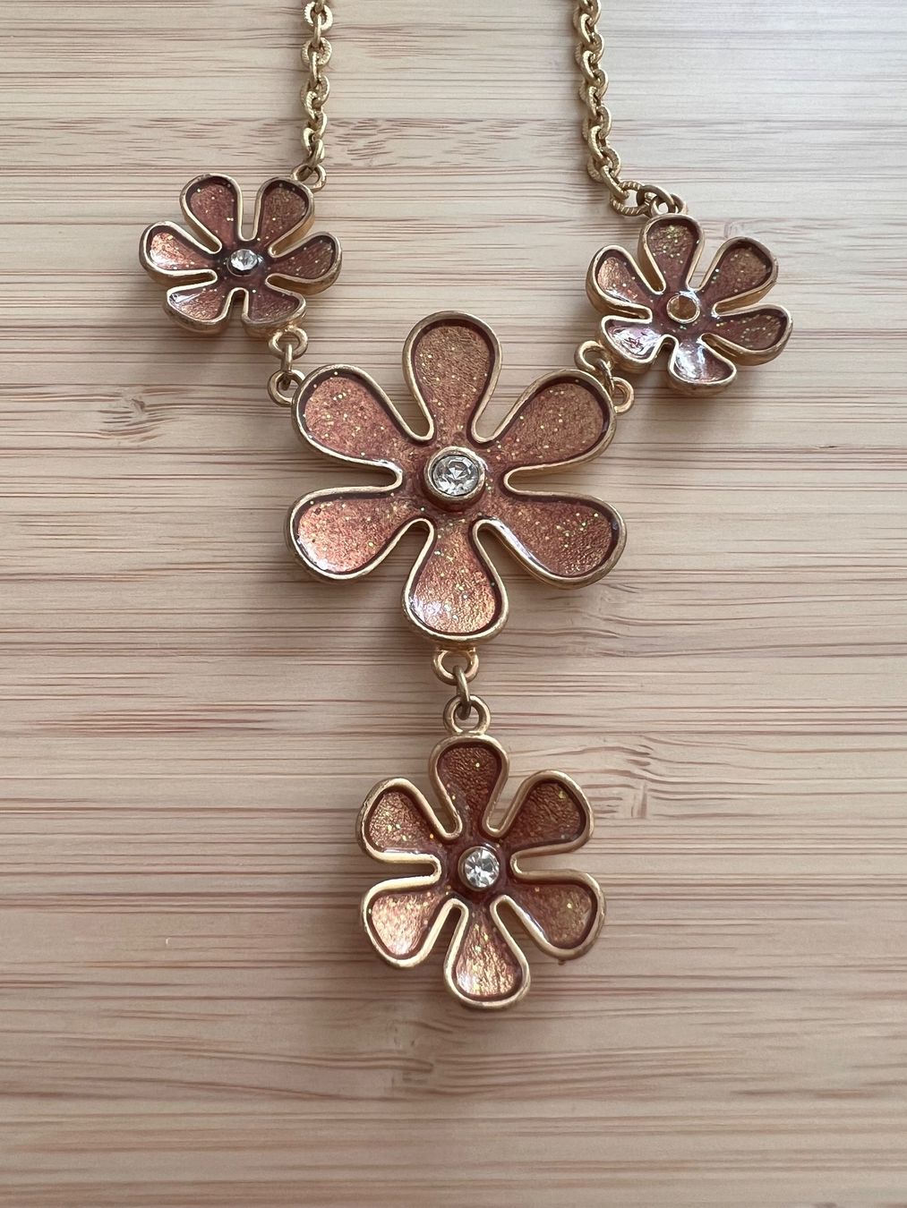 Catenine: Floral pendant necklace – Usato da Genève venduto da Ballpencase 1