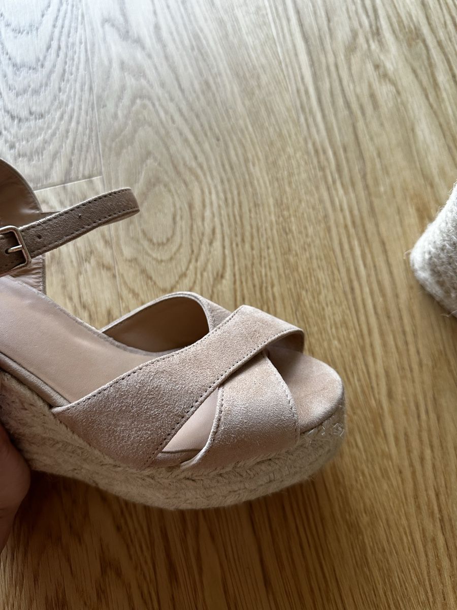 Scarpe da donna: Compensées beige 37 – Nuovo (secondo la descrizione) da La Croix (Lutry) venduto da secondhandZara 4