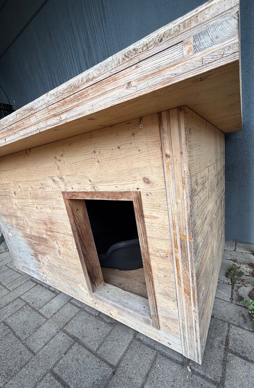 Niches, paniers: Hundehütte – D'occasion à Birmenstorf AG par adr_zny2 2