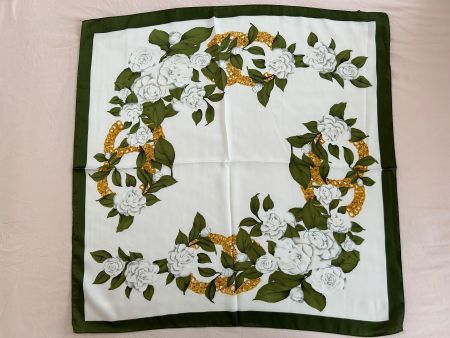 Scarf -Neu