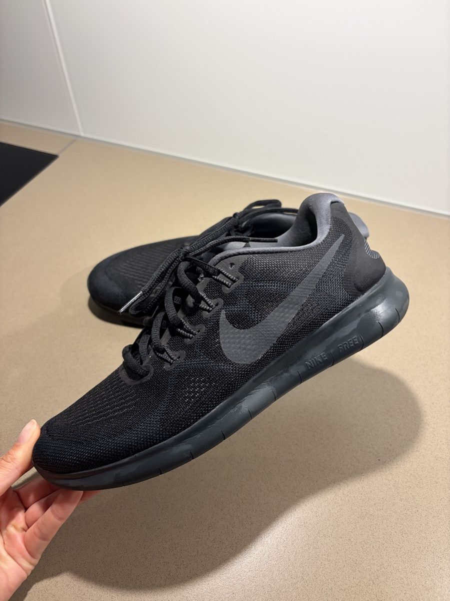 Nike Scarpe da uomo: Nike Sneaker schwarz Grösse 40 – Nuovo (secondo la descrizione) da Meilen venduto da SabrinaK1992 5