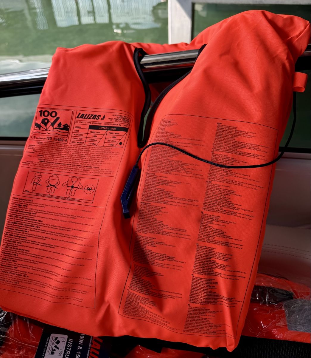 Schwimmwesten: Schwimmwesten 7 Stück – Neu (gemäss Beschreibung) aus Ennetbürgen von Luonz 2