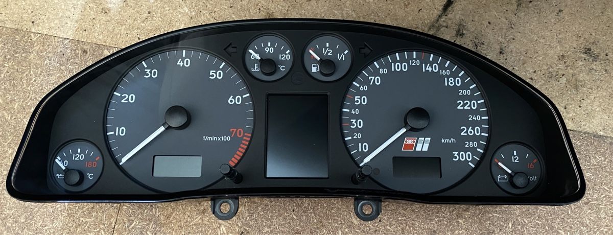 Audi Alle Autoersatzteile: Audi s6 c5 Tacho 4B0920933 – Gebraucht aus Beinwil am See von Mpmmechanik