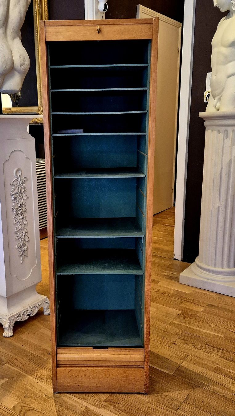 Armadi: Vintage Rollladen-Schrank – Usato da Basel venduto da Gaianed 4