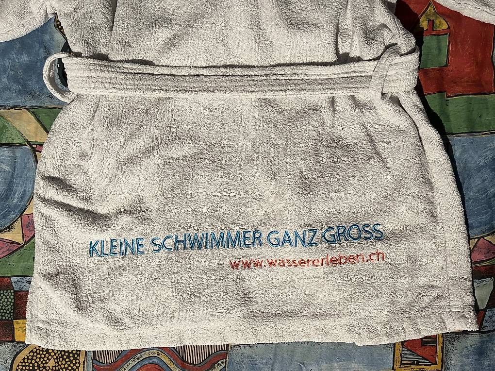 Accappatoi: Kinder-Bademantel, Grösse 110 von Firstflow – Usato da Kirchberg BE venduto da qualle01 3