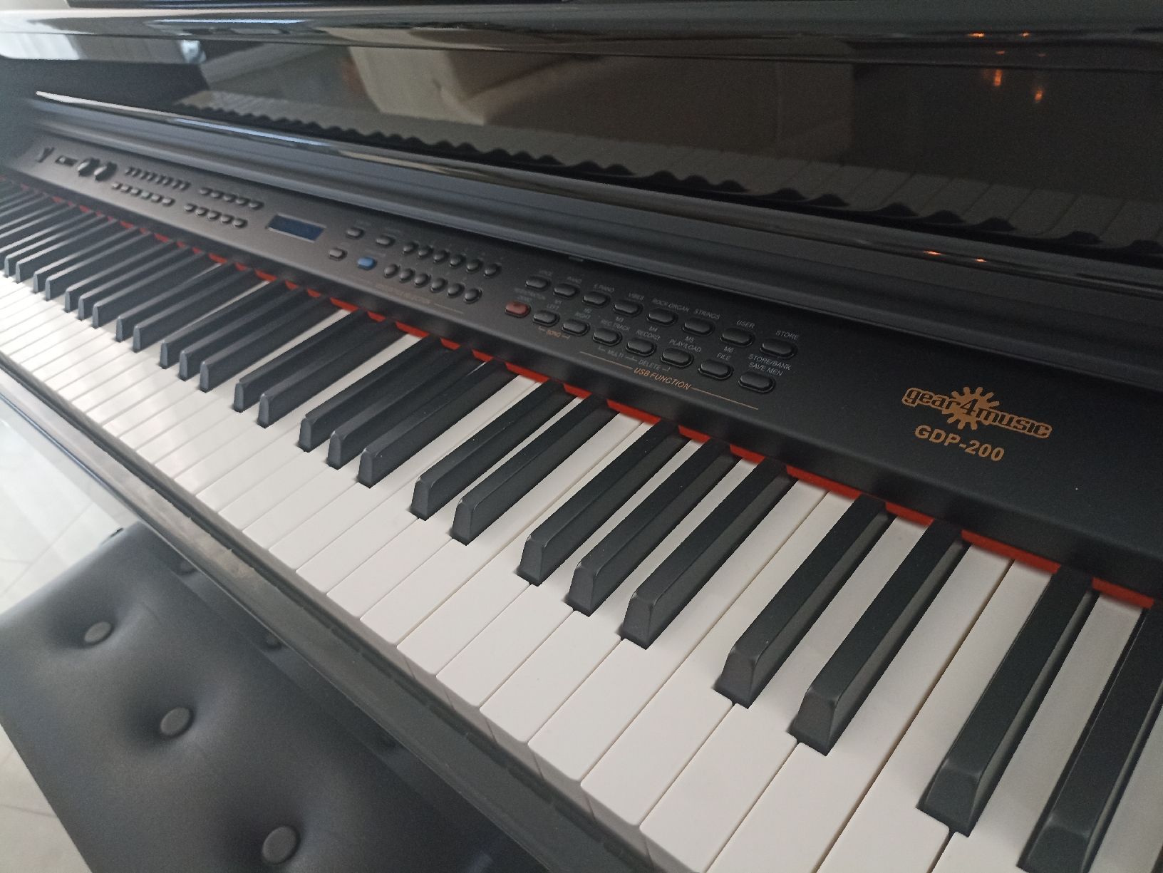 Strumenti musicali: Flügelklavier E-Piano – Usato da Tobel venduto da I.L 3