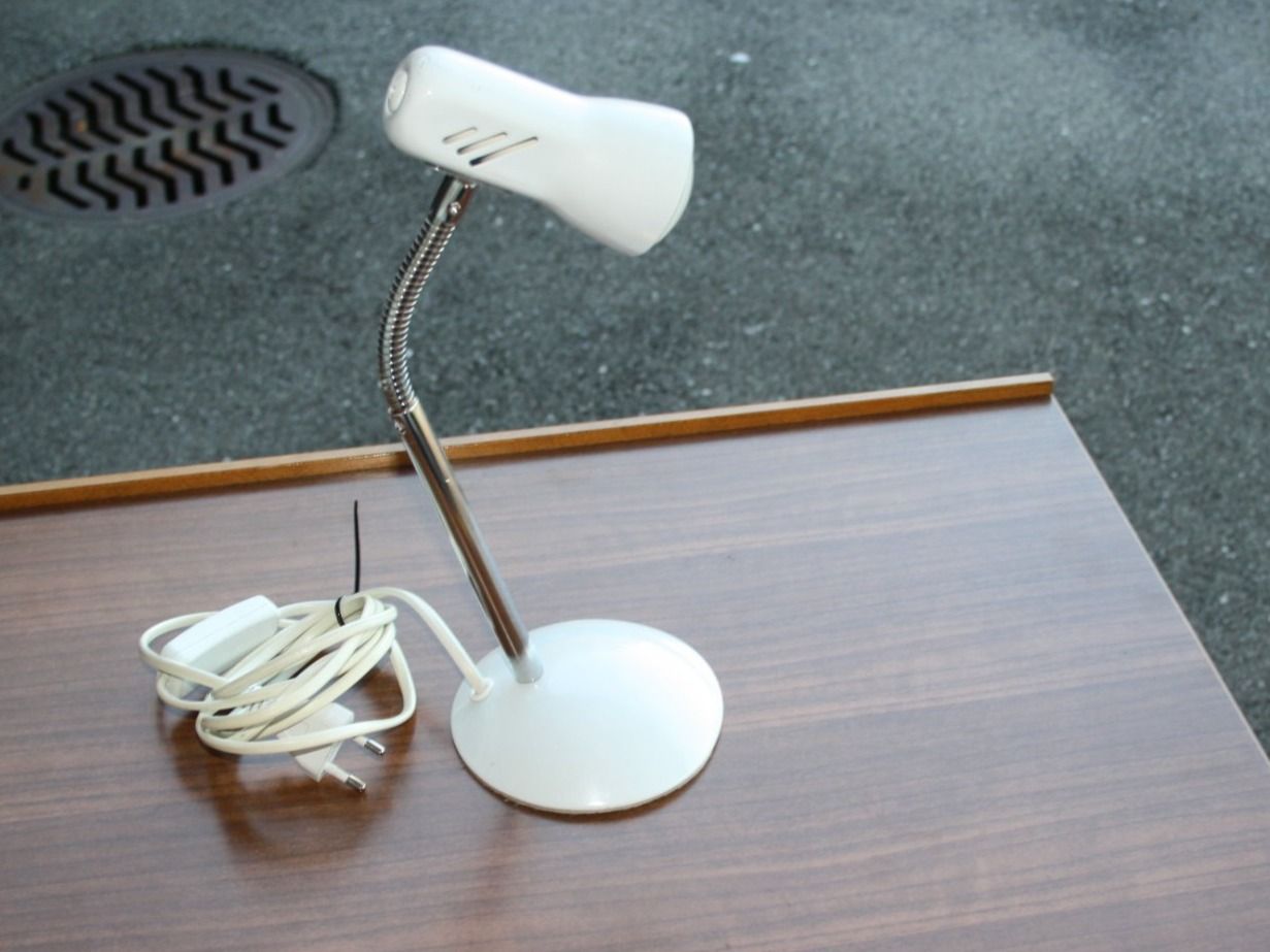 Lampade: TISCHLAMPE LUMESS LAMPE – Usato da Wauwil venduto da Pneuedy 1