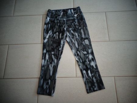 NIKE SPORT HOSE GR.S  NEU