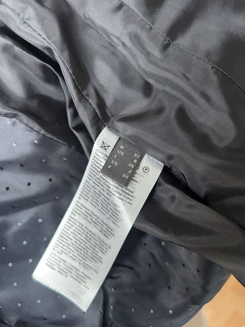 Esprit Completi & Tailleur: Esprit Blazer, Top Zustand, Gr. 32, dunkelblau – Nuovo (secondo la descrizione) da Luzern venduto da mhbob 3