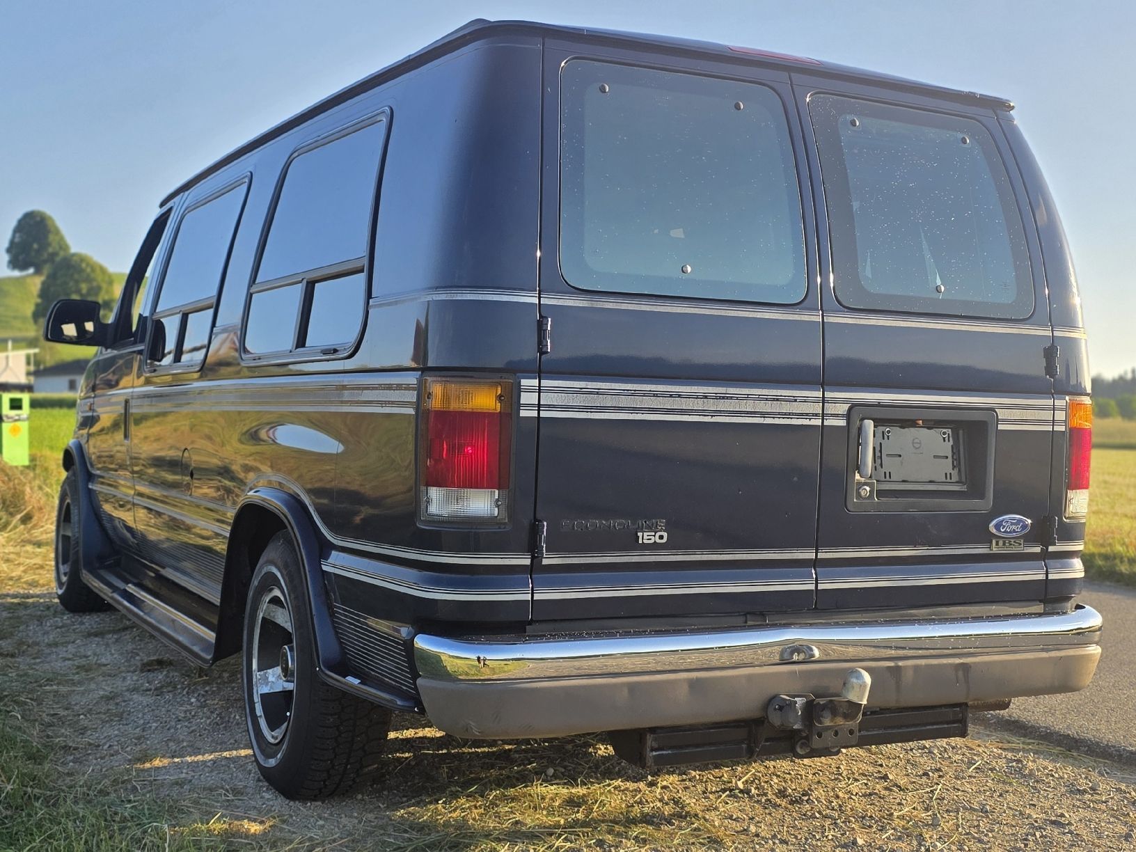 Ford (Usa) Autos: Ford Econoline V8 – D'occasion à Pieterlen par LeroyClassicMotors 3