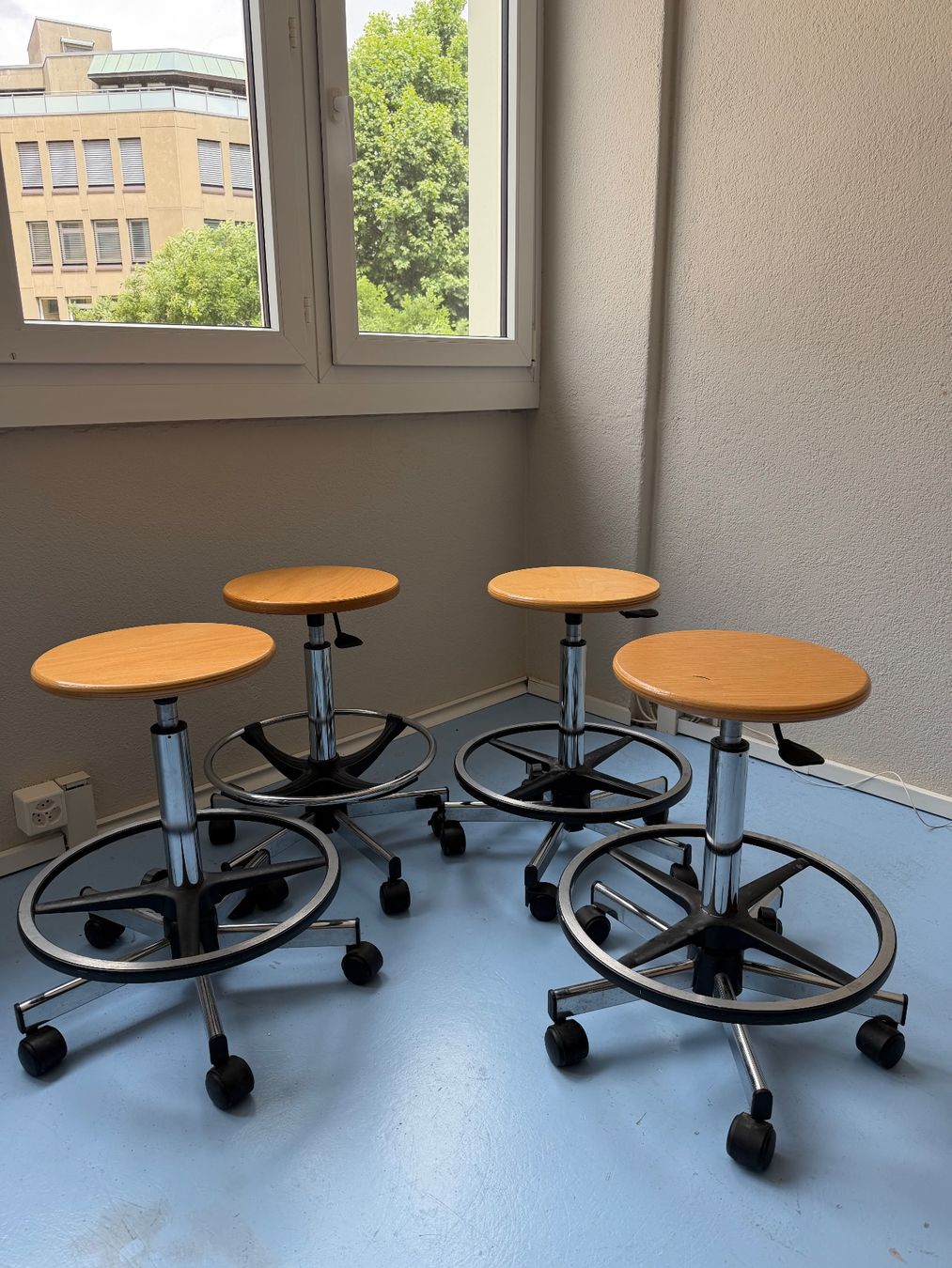 Sgabelli: Hocker - 7 Stück – Usato da Zürich venduto da mar_hs6l