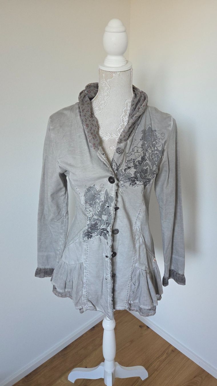 Giacche: Jacke, hellgrau, romantisch, Grösse 40 (eher 38) – Usato da Therwil venduto da sonne334