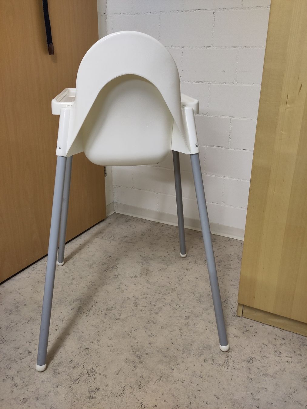 Ikea Seggioloni: Ikea Hochstuhl – Usato da Dättlikon venduto da nad_6j6c 1