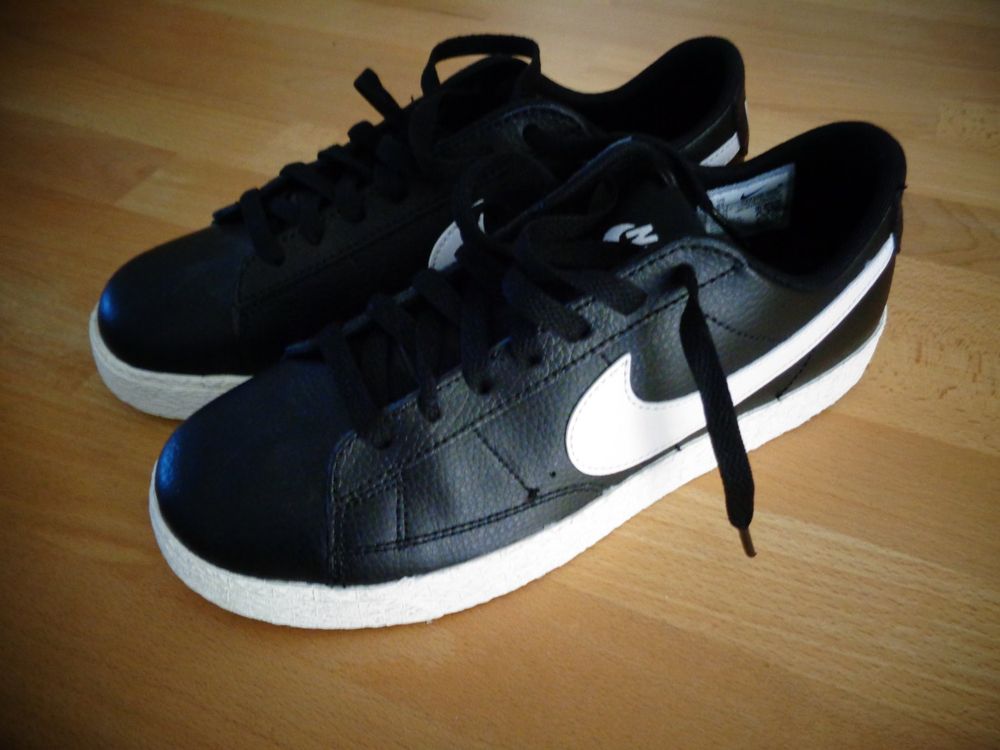 Klassische Nike Sneaker Blazer Low, Grösse 38,5 Neu! (Neu und